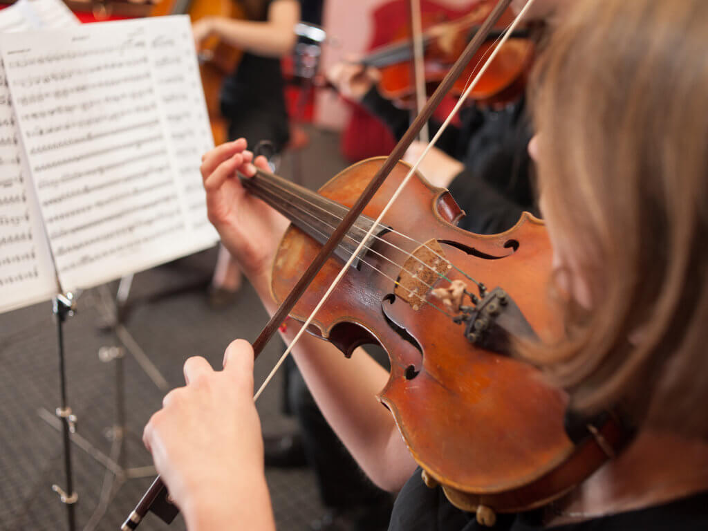 De magie van de viool: Waarom viool spelen je leven verrijkt
